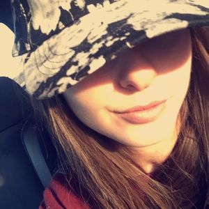 Meet your Posher, Michaela